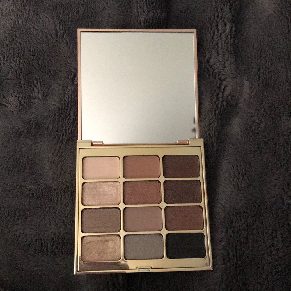 Stila Eyes Are The Window Shadow Palette